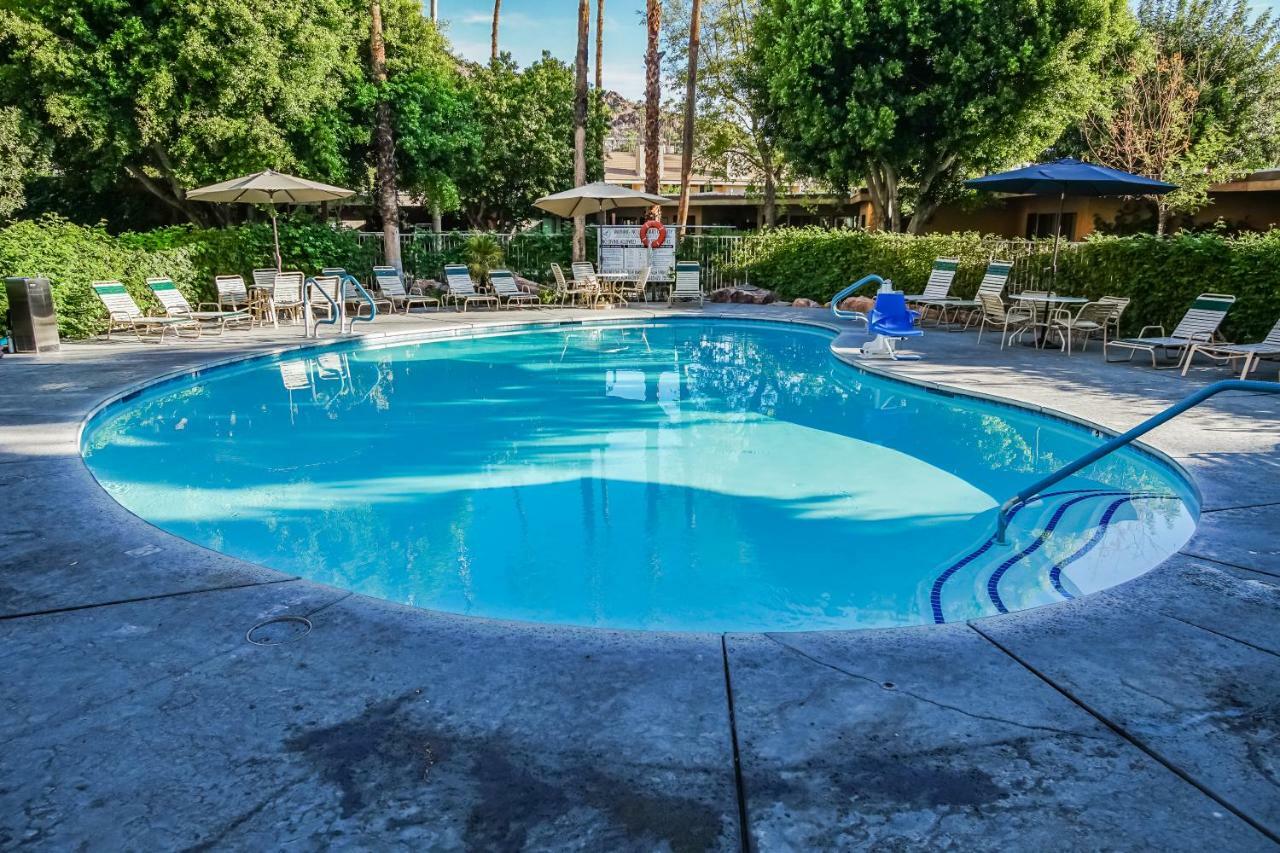 Palm Springs Tennis Club Екстериор снимка
